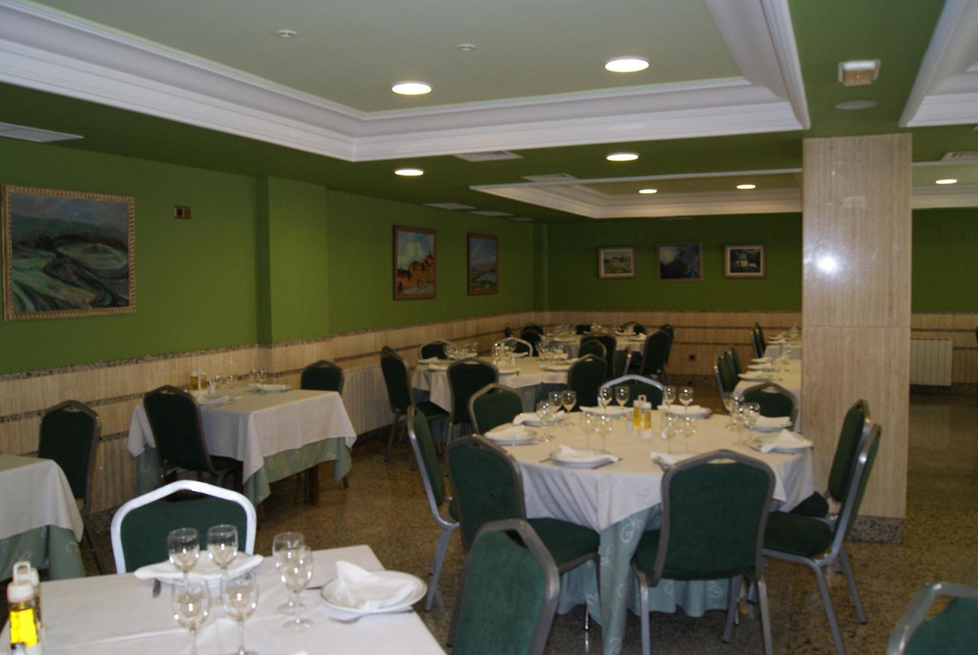 Hotel Alameda Alba De Tormes Luaran gambar
