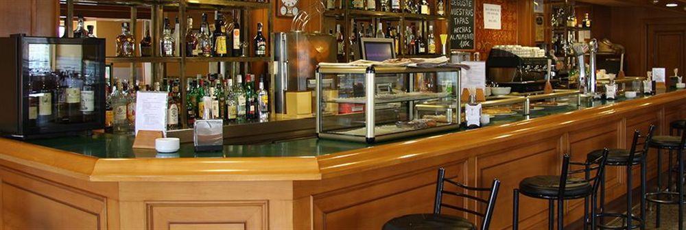 Hotel Alameda Alba De Tormes Luaran gambar